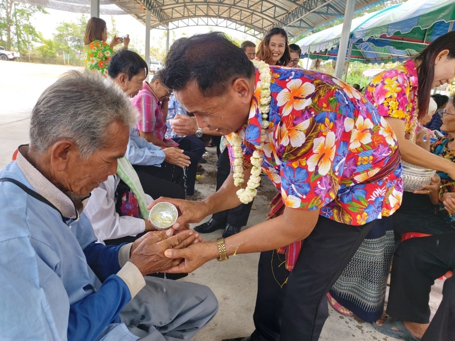 โครงการพัฒนาคุณภาพชีวิตผู้สูงอายุตำบลหนองฮาง ประจำปีงบประมาณ 2566 ในวันที่ 12 เมษายน 2566 ณ องค์การบริหารส่วนตำบลองค์การบริการส่วนตำบลหนองฮาง อำเภอม่วงสามสิบ จังหวัดอุบลราชธานี